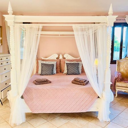 Esmaraldas House Of Love Terrasini Luaran gambar
