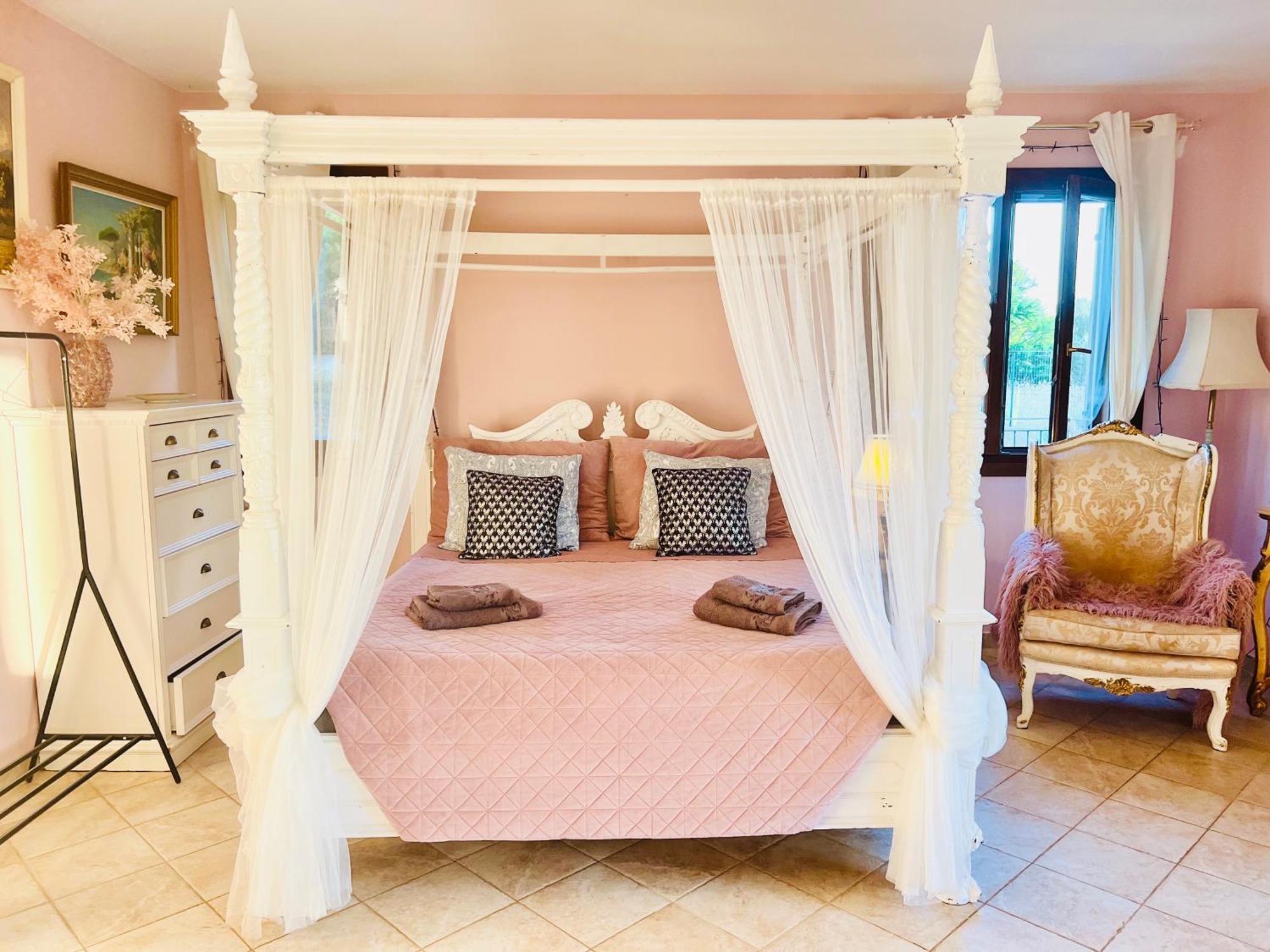 Esmaraldas House Of Love Terrasini Luaran gambar