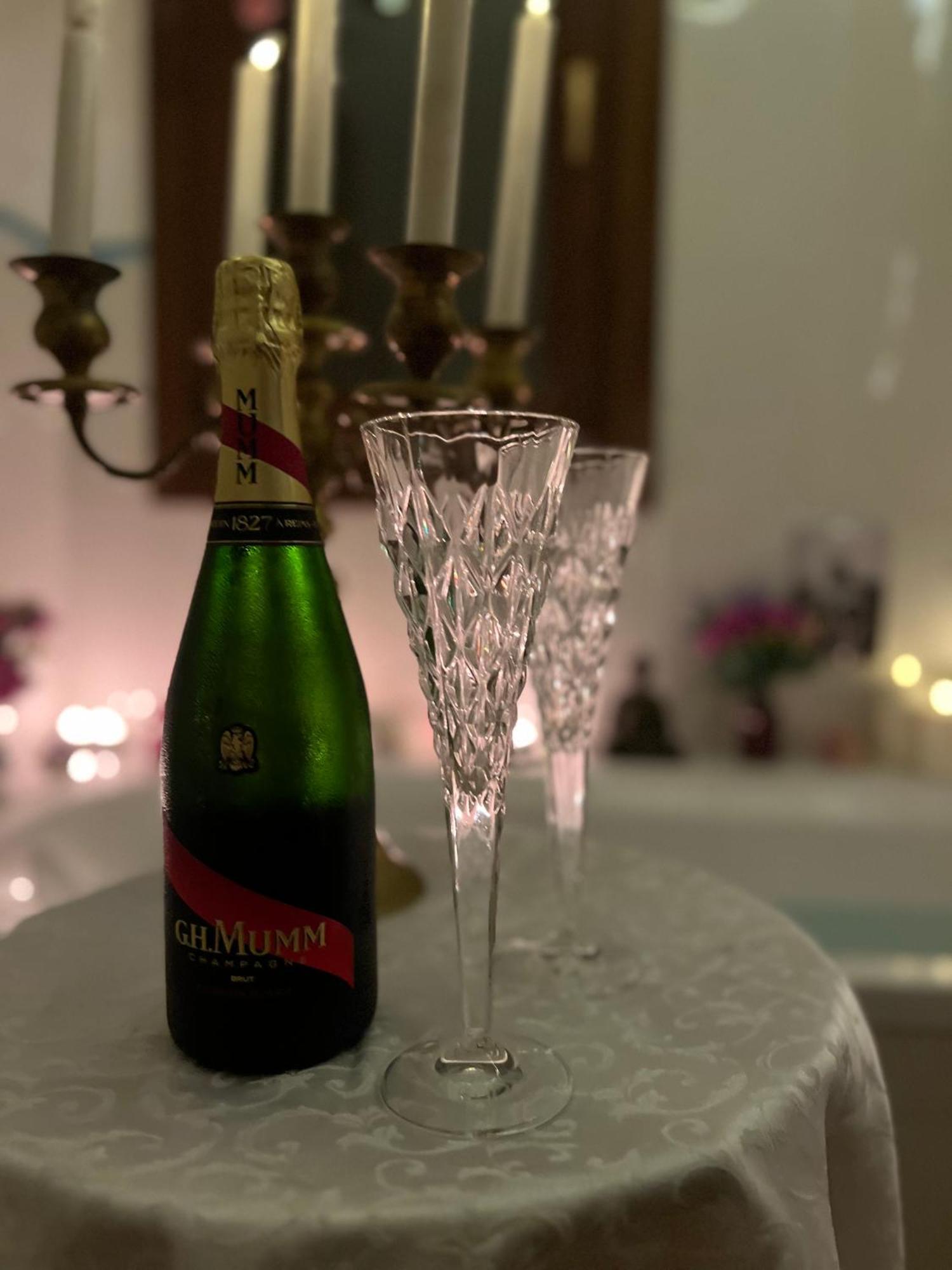 Esmaraldas House Of Love Terrasini Luaran gambar